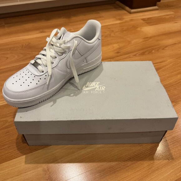New In Box Nike Air Force 1 '07 - Size M8, W9.5 - Picture 8 of 9